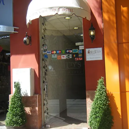 Готель Scotty's Boutique 3*